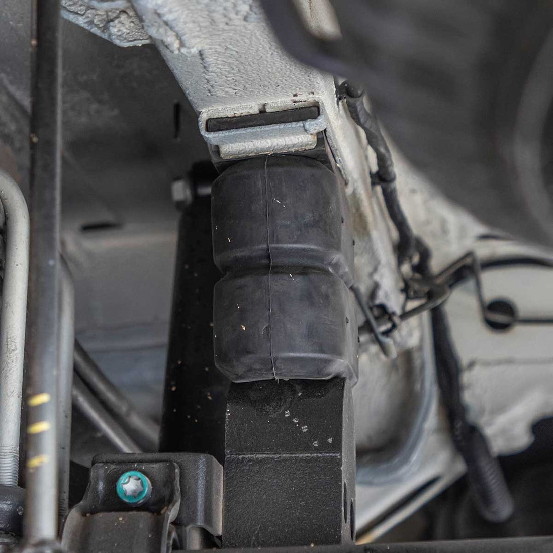 Sprinter 3500 Camper Van Timbren SES Suspension Enhancement System - Rear Kit